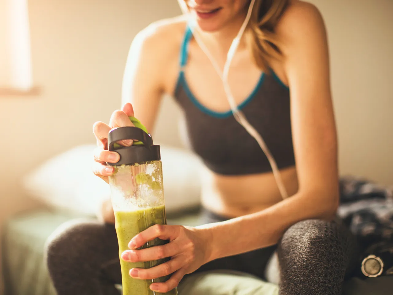 A Dietitian’s Picks of the 10 Best Pre-Workout Supplements for Women